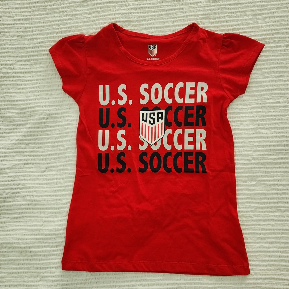 US Soccer Girls Red Graphic T-Shirt Short Sleeve Crest Logo Tee Medium 7/8